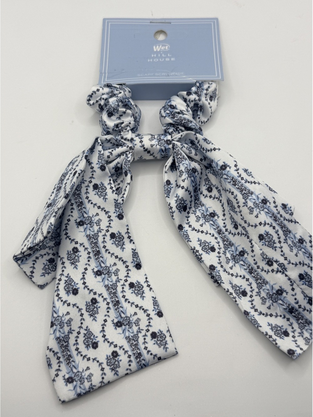 ⭐PICK 3/$15 Wet Brush x Hill House Scarf Bow Scrunchie Blue Vine Stripe